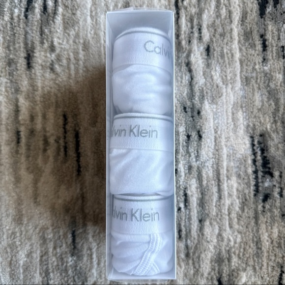 Calvin Klein Underwear Men’s 100% Cotton Classic Fit Briefs 3 Pack Size Medium - Picture 2 of 3